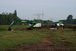 Bouw van zonnepark aan de Omweg begonnen