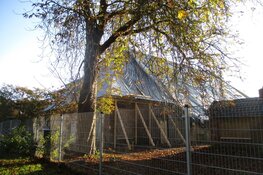 Opknapbeurt van vervallen boerderij &#39;&#39;Donglust&#39;&#39; in Oranjewoud begonnen