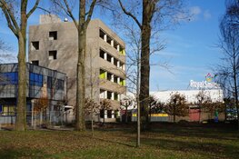 Sloop werkzaamheden oude kantoor gebouw Royal Smilde in Heerenveen bezig!