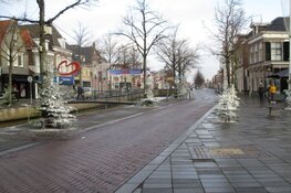 Kerstbomen in het centrum van Heerenveen fraai versierd