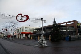 Kerstbomen in het centrum van Heerenveen fraai versierd