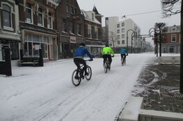 Heerenveen bedekt onder sneeuwdeken