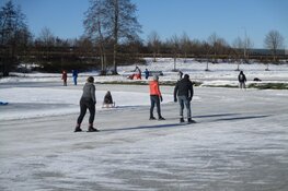 Schaatsplezier en vermaak in Heerenveen in beeld