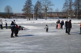 Schaatsplezier en vermaak in Heerenveen in beeld