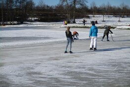 Schaatsplezier en vermaak in Heerenveen in beeld