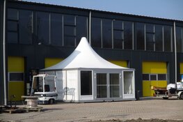 Werkzaamheden voor de nieuwe vaccinatie locatie van het GGD Fryslân in Heerenveen vordert!