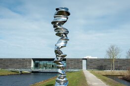 Wereldberoemde beelden Tony Cragg bij Belvédère