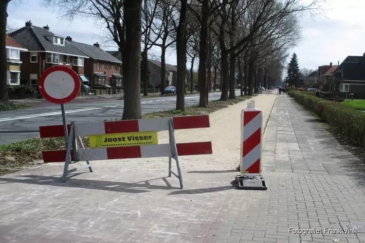 Herbestrating fietspad langs Burgemeester Falkenaweg in Heerenveen vordert