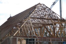 Bouw werkzaamheden Boerderij Donglust in Oranjewoud vordert gestaag