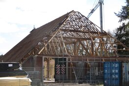 Bouw werkzaamheden Boerderij Donglust in Oranjewoud vordert gestaag