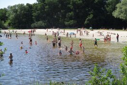 Heidemeer Heerenveen trekt zwemmers en zonaanbidders