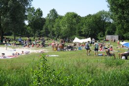 Heidemeer Heerenveen trekt zwemmers en zonaanbidders