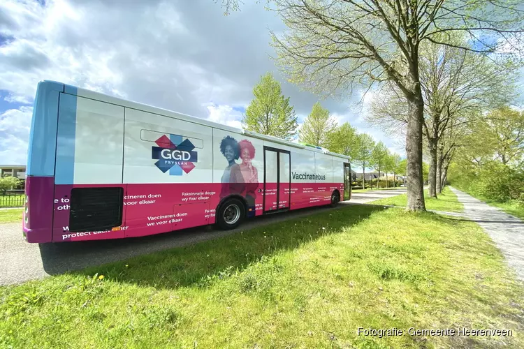 GGD vaccinatiebus doet gemeente Heerenveen aan