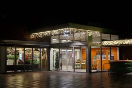 Fotoalbum: Heerenveen sfeervol verlicht op kerstavond