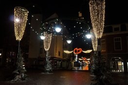 Fotoalbum: Heerenveen sfeervol verlicht op kerstavond