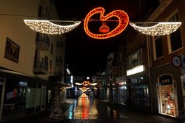 Fotoalbum: Heerenveen sfeervol verlicht op kerstavond