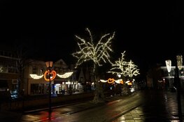 Fotoalbum: Heerenveen sfeervol verlicht op kerstavond