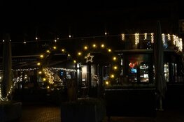 Fotoalbum: Heerenveen sfeervol verlicht op kerstavond
