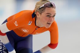 Medaillehonger Irene Schouten niet te stillen, goud op 3000 meter EK Afstanden