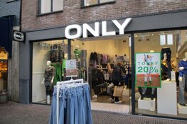 Nog geen extreme drukte in centrum Heerenveen na heropenen winkels