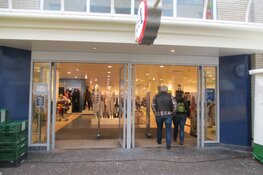 Nog geen extreme drukte in centrum Heerenveen na heropenen winkels