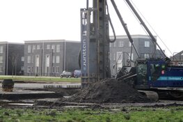 Eerste heipalen de grond in voor het nieuwbouw project De Treffe in Heerenveen