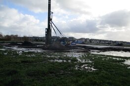 Eerste heipalen de grond in voor het nieuwbouw project De Treffe in Heerenveen