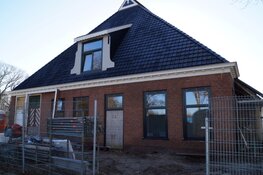 Bouw en verbouwingswerkzaamheden boerderij Donglust in Oranjewoud vordert