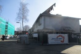 Sloop voormalig horecapand aan de Nieuwstraat in Heerenveen vordert