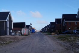 Bouw van nieuwe woningen aan de Regentesselaan in Heerenveen vordert gestaag