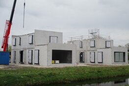 Bouw van woningen nieuwbouw project ´de Treffe´ wijk Skoatterwald vordert!