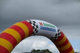 Zonnebootraces en Reuzedei Akkrum trekt veel bezoekers