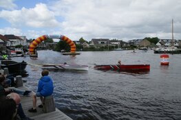 Zonnebootraces en Reuzedei Akkrum trekt veel bezoekers