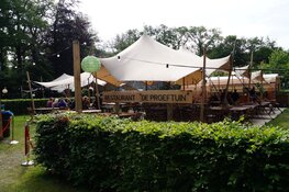 Gezellige drukte op het Oranjewoud festival