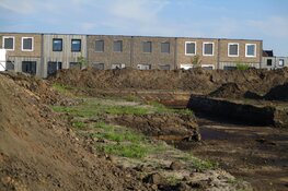 Bouw van negen patio bungalows wijk Skoatterwald begonnen