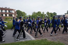 Avondvierdaagse in Heerenveen trekt veel deelnemers en publiek
