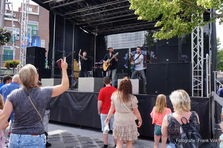Middagprogramma Night of the Koemarkt in Heerenveen druk bezocht
