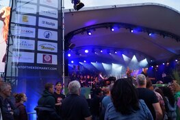 Promsconcert Night of the Koemarkt in Heerenveen druk bezocht
