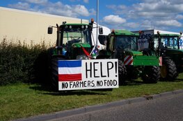 Boeren blokkeeractie bij distributiecentrum Lidl in Heerenveen