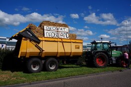 Boeren blokkeeractie bij distributiecentrum Lidl in Heerenveen