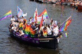 Canal Parade Pride Amsterdam in volle gang (fotoalbum)