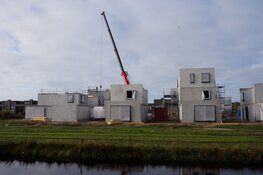 Bouw van woningen nieuwbouw project de Treffe wijk Skoatterwald Heerenveen vordert!