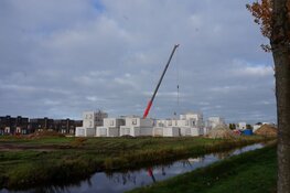 Bouw van woningen nieuwbouw project de Treffe wijk Skoatterwald Heerenveen vordert!