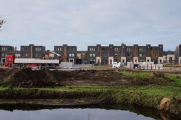 Bouw van woningen nieuwbouw project de Treffe wijk Skoatterwald Heerenveen vordert!