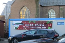 Opbouw van tent voor kerst editie Night of the Koemarkt in Heerenveen begonnen!