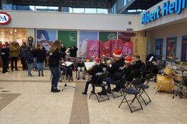 Sfeervolle Wintermarkt in Heerenveen druk bezocht