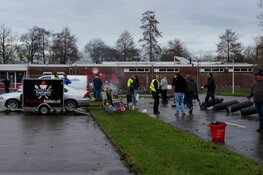 Carbid knallen in volle gang in Heerenveen