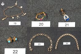 Politie Fryslân zoekt eigenaren van meer dan zestig mogelijk gestolen sieraden
