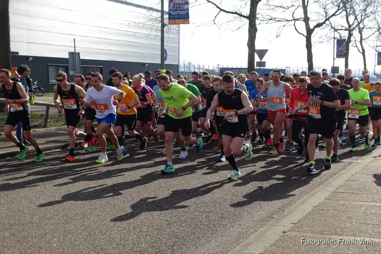 Veel deelnemers en toeschouwers bij Ronde van Oranjewoud