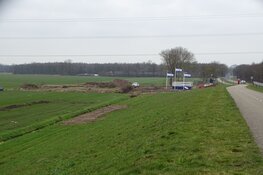 Grond werkzaamheden voor de aanleg van zonnepark Klaverblad Noordoost in Heerenveen bezig!
